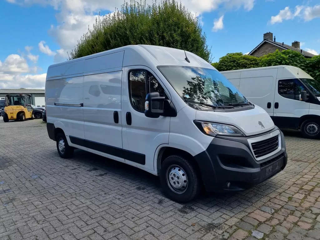 Peugeot Boxer BlueHDI 165 L3 H2 Airco Navi